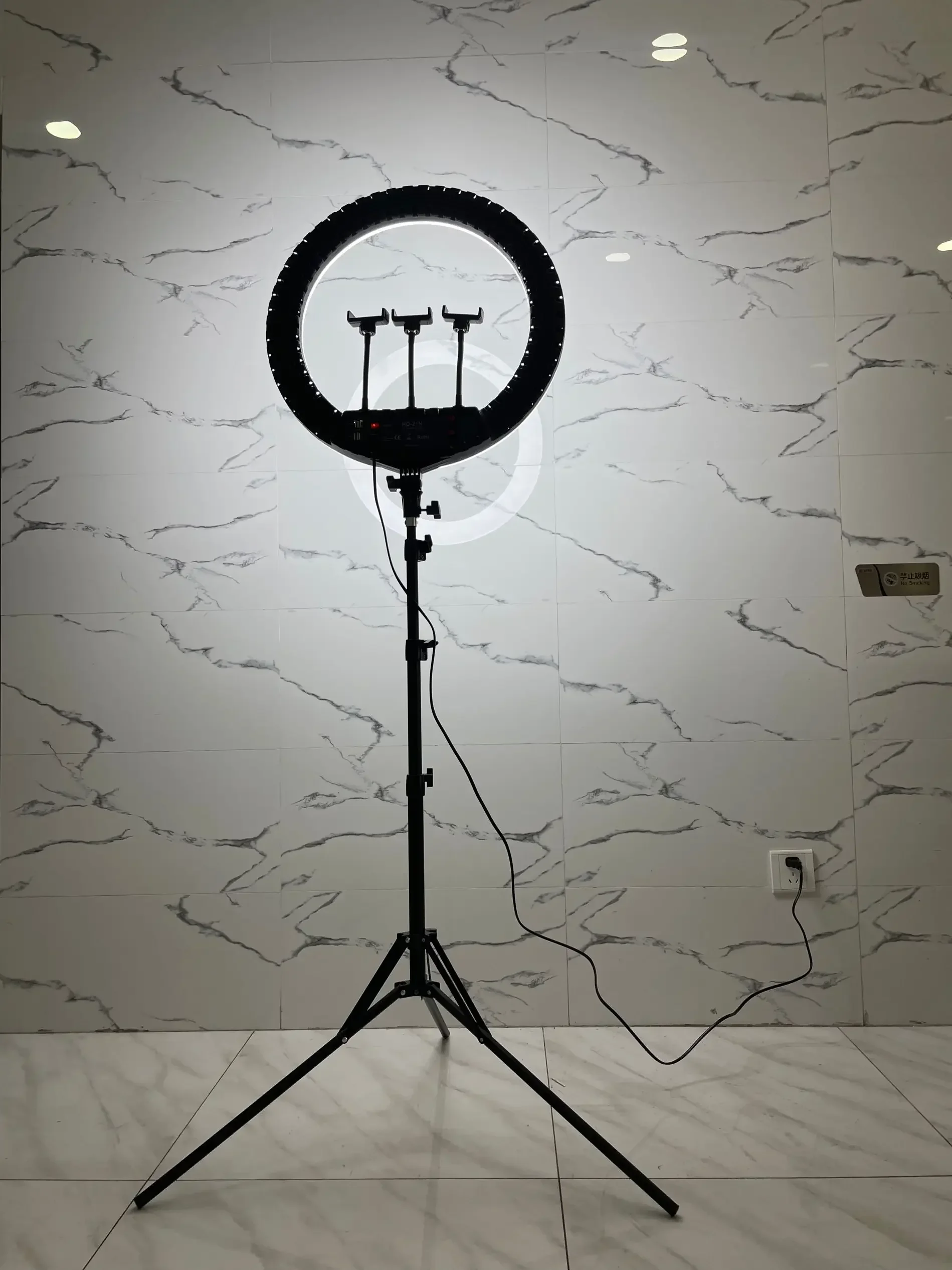 HQ-21n 21 Inch LED Ring Light  - Photography With Lighting 评论和价格